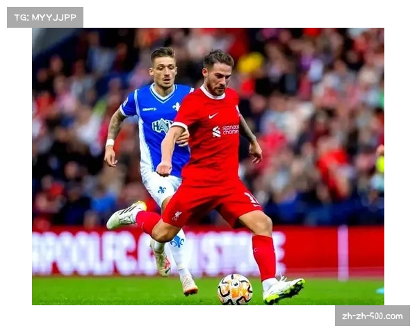 利物浦防线新老交替,范戴克经验支撑年轻后防